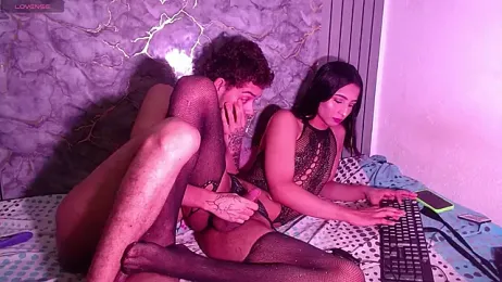 isaa_and_juanjoo — Stripchat stream photo (Apr 2026)