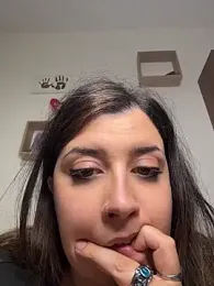 Novababy18 — webcam model online on stripchat