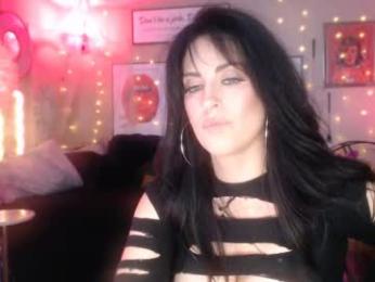 milf_lacey — webcam model online on chaturbate