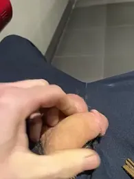 66Retro99 — webcam model online on stripchat