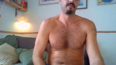 James_touch — webcam model online on cam4