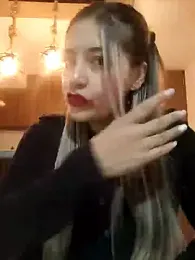 alana_69 — Stripchat stream photo (Apr 2026)