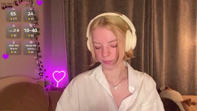 MinaElberson — webcam model online on cam4