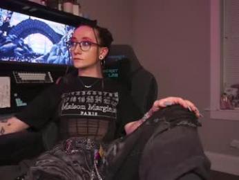 amirinsworld — Chaturbate stream photo (Apr 2026)