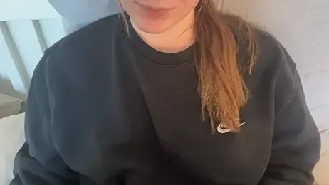 Lucyschickt — Stripchat stream photo (Jun 2026)