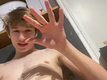 yourwhiteboy1 — webcam model online on stripchat