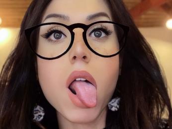 SophieCristal — webcam model online on livejasmin