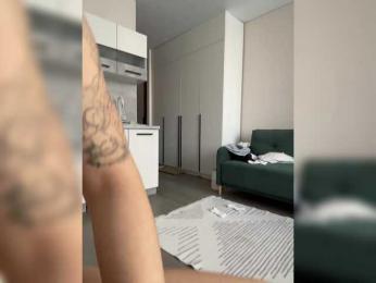 v_-_-_v — Bongacams stream photo (Jun 2026)