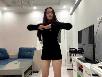 LatrishaAltigs — Bongacams stream photo (Apr 2026)