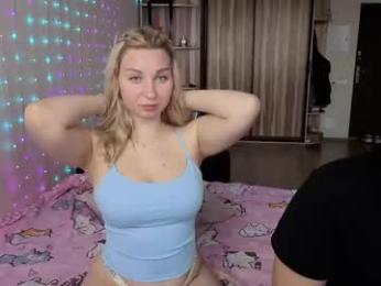lollove24 — Chaturbate stream photo (Apr 2026)