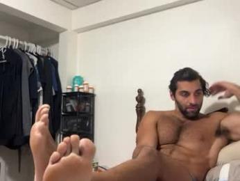 fitcurvyman4fun_69 — webcam model online on chaturbate