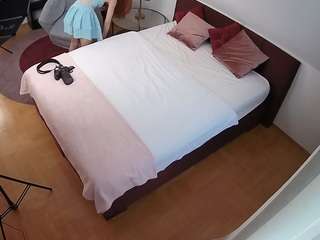 voyeurcam-julmodels-whitebed-2 — Camsoda stream photo (Apr 2026)