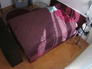 voyeurcam-julmodels-whitebed-2 — Camsoda stream photo (Apr 2026)