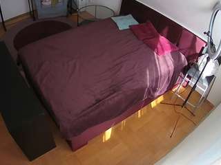 voyeurcam-julmodels-whitebed-2 — Camsoda stream photo (Apr 2026)