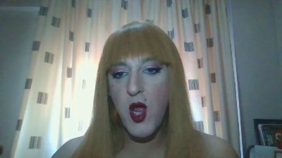 estefanitv79 — Cam4 stream photo (May 2026)