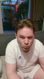 tomsauwer — webcam model online on cam4