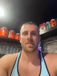 Johnytrain — webcam model online on stripchat
