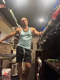 Johnytrain — Stripchat stream photo (Jul 2026)