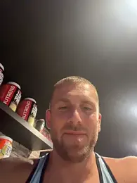Johnytrain — webcam model online on stripchat