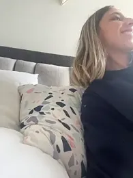 Ameellie — Stripchat stream photo (Apr 2026)