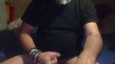 newslave4f — Cam4 stream photo (Apr 2026)