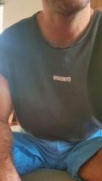 alphamuscles44 — webcam model online on cam4