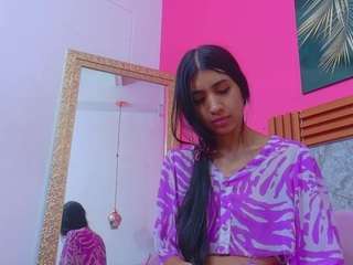 littlee-emily — Camsoda stream photo (May 2026)