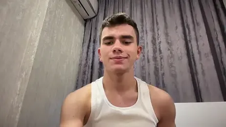 Just_Max02 — webcam model online on stripchat