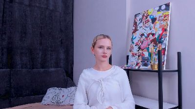 LucreciaGrisson — Cam4 stream photo (Aug 2026)