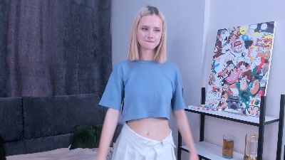 LucreciaGrisson — Cam4 stream photo (Aug 2026)