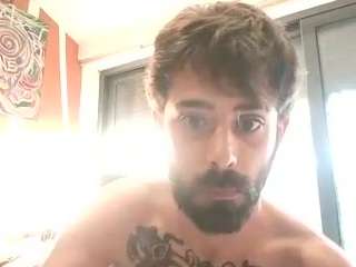 rozuk — webcam model online on camsoda