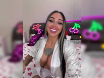 Cristalkate — webcam model online on bongacams