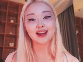 seduza_hyun — webcam model online on chaturbate