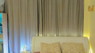 TisaPeckenpaugh — webcam model online on cam4