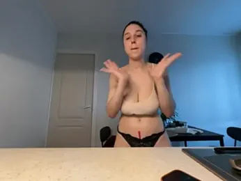 bimboiiii — stripchat
