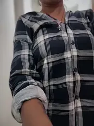 4U143 — webcam model online on stripchat