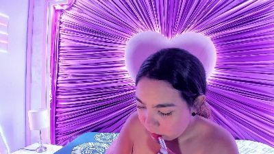 anaelle_bardinn — webcam model online on cam4