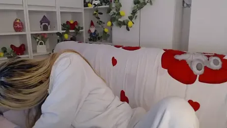 _karolynesyera_ — Stripchat stream photo (Apr 2026)