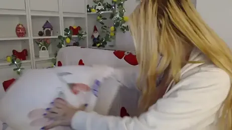 _karolynesyera_ — Stripchat stream photo (Apr 2026)