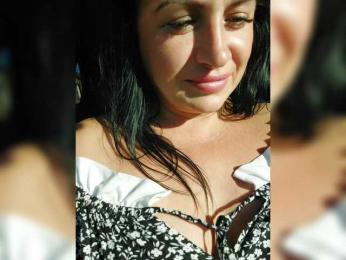 Lubovniki — webcam model online on bongacams
