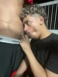BEM_BOY — webcam model online on stripchat
