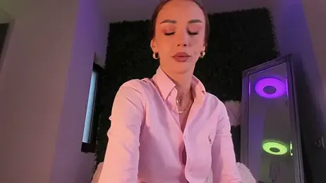 realhotfallingdevil — webcam model online on stripchat