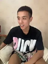 XiaoLin-01 — webcam model online on stripchat