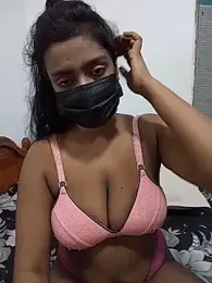 Black_bee8 — webcam model online on stripchat