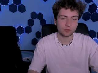 travis-wolf — Camsoda stream photo (Apr 2026)