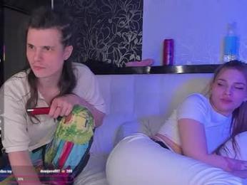 queenafina — webcam model online on chaturbate