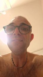 grantega1976 — Cam4 stream photo (Apr 2026)