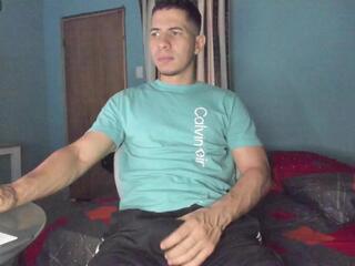 Steven Clain — webcam model online on flirt4free
