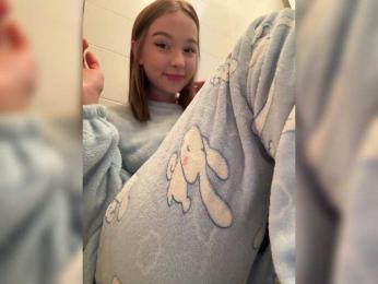 MimiMila — webcam model online on bongacams