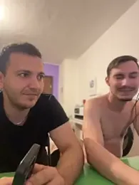 mihneaxxx — Stripchat stream photo (Apr 2026)